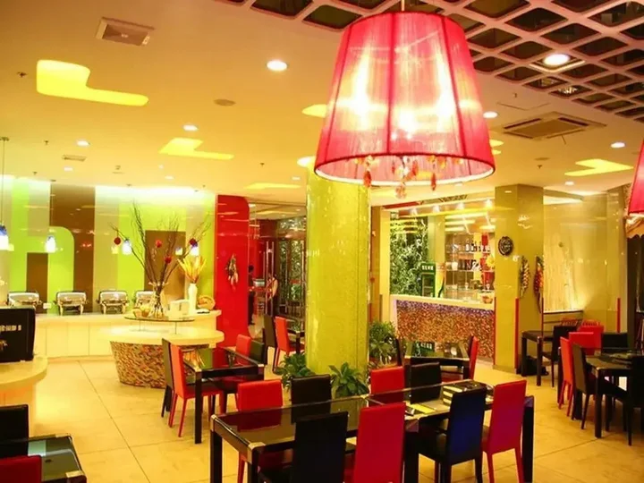 Ухань: Yangtze River TOMOLO Hotel (Wuzhan Branch)