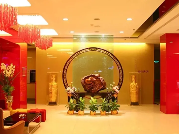 Ухань: Yangtze River TOMOLO Hotel (Wuzhan Branch)