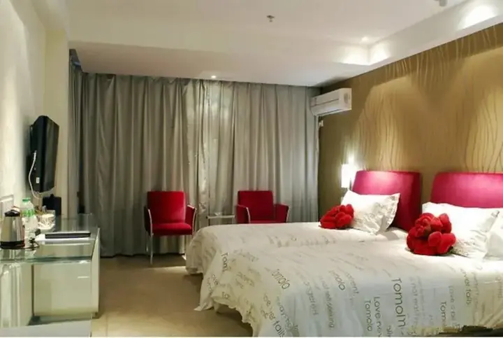 Ухань: Yangtze River TOMOLO Hotel (Wuzhan Branch)