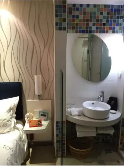 Ухань: Yangtze River TOMOLO Hotel (Wuzhan Branch)