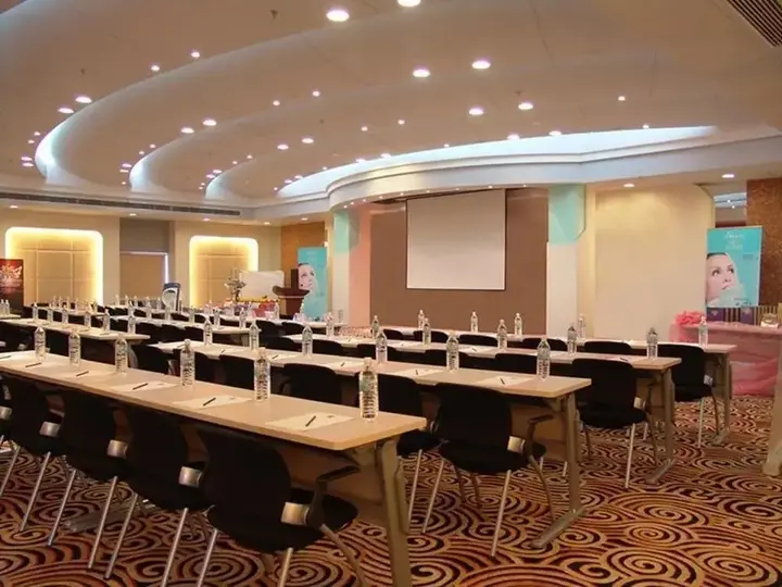 Ухань: Yangtze River TOMOLO Hotel (Wuzhan Branch)