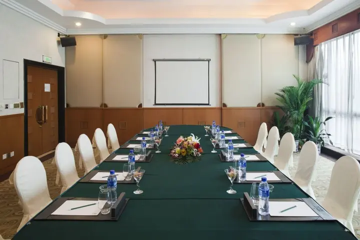 Ухань: Holiday Inn Riverside Wuhan by IHG
