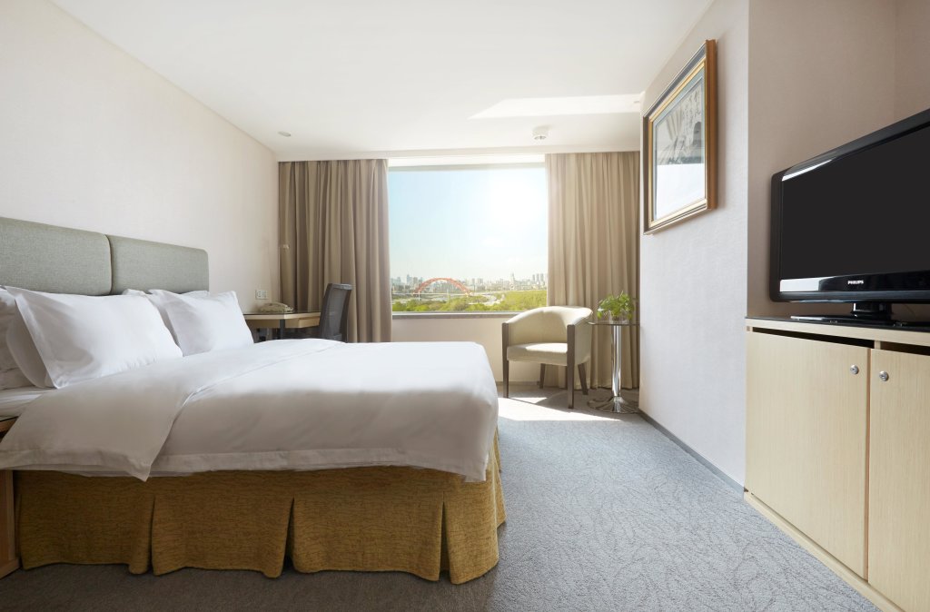 carousel image 0