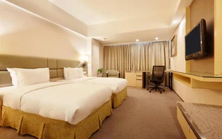 Ухань: Holiday Inn Riverside Wuhan by IHG