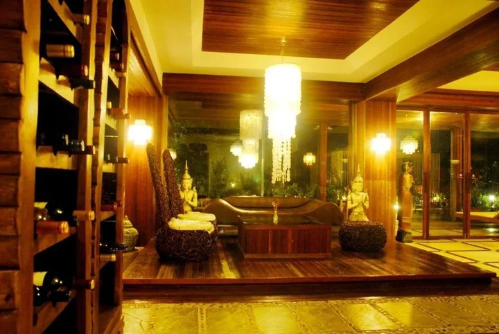 Лешан: Mount Emei Jadeite Resort