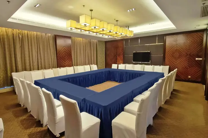 Лючжоу: Radisson Blu Hotel Liuzhou