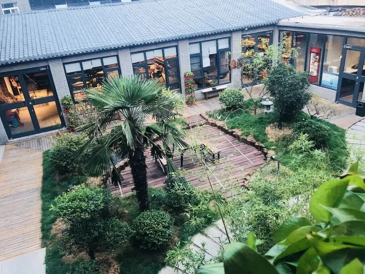 Лоян: Yijia Youth Hostel