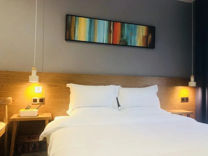 Лоян: Yijia Youth Hostel