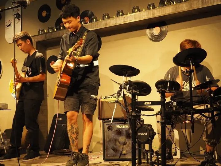 Лоян: Yijia Youth Hostel