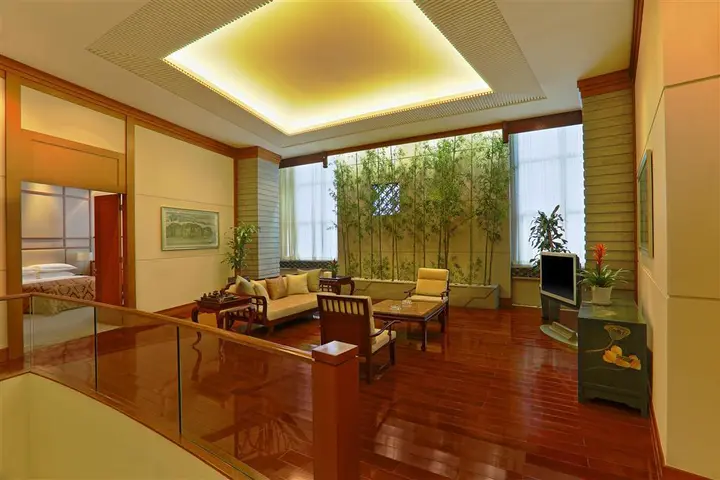 Чэнду: Sheraton Chengdu Lido Hotel