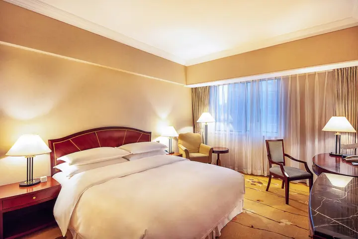 Чэнду: Sheraton Chengdu Lido Hotel