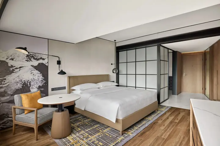 Чэнду: Sheraton Chengdu Lido Hotel
