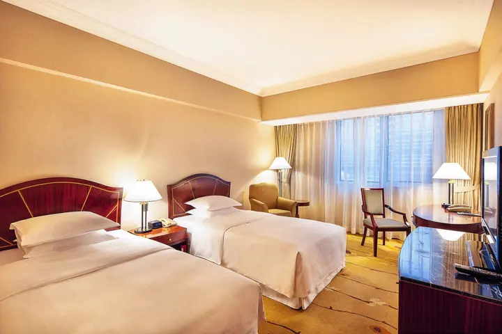Чэнду: Sheraton Chengdu Lido Hotel