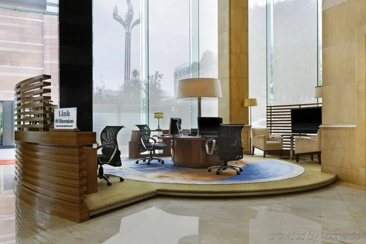 Чэнду: Sheraton Chengdu Lido Hotel