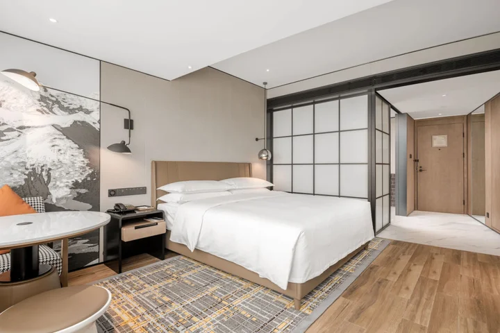 Чэнду: Sheraton Chengdu Lido Hotel