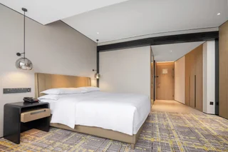 Чэнду: Sheraton Chengdu Lido Hotel