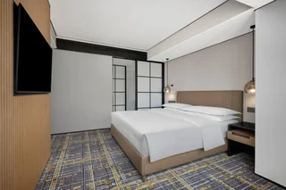 Чэнду: Sheraton Chengdu Lido Hotel