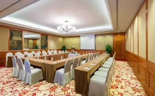 Чэнду: Sheraton Chengdu Lido Hotel
