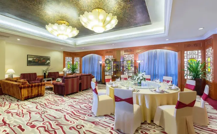 Чэнду: Sheraton Chengdu Lido Hotel