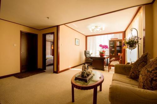 Далянь: Yicheng Business Hotel