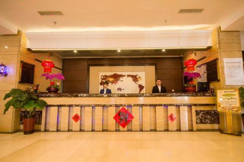 Далянь: Yicheng Business Hotel