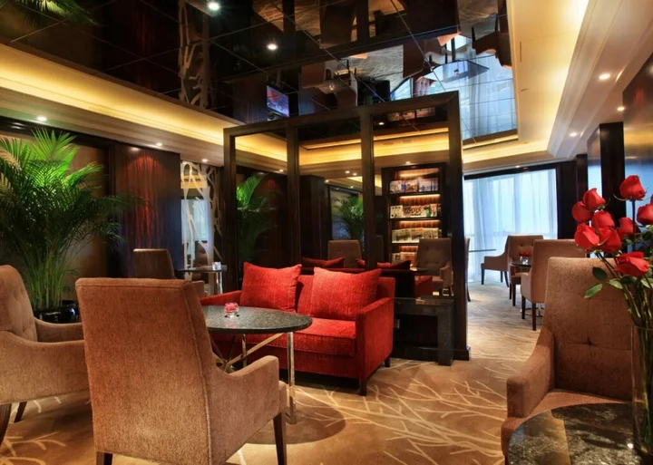 Шэньчжэнь: Sheraton Shenzhen Futian Hotel