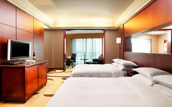 Шэньчжэнь: Sheraton Shenzhen Futian Hotel