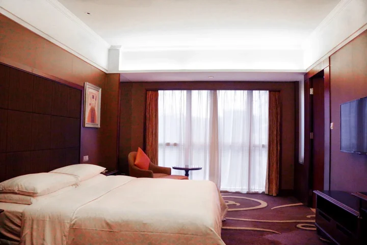 Шэньчжэнь: Sheraton Shenzhen Futian Hotel