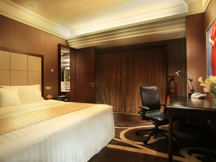 Шэньчжэнь: Sheraton Shenzhen Futian Hotel
