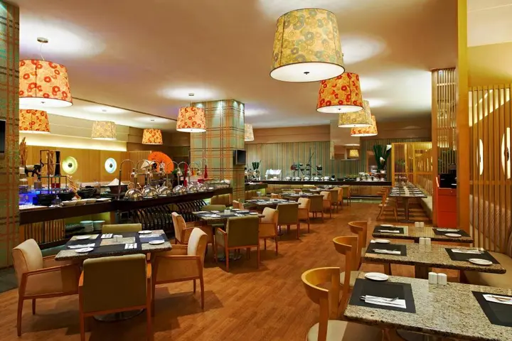Шанхай: Four Points by Sheraton Shanghai, Daning