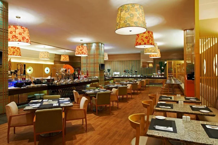 Шанхай: Four Points by Sheraton Shanghai, Daning