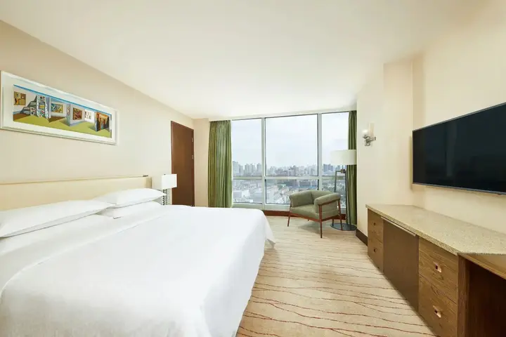Шанхай: Four Points by Sheraton Shanghai, Daning