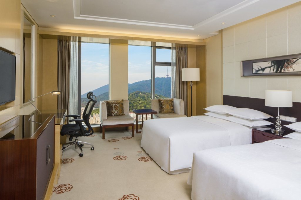 Уси: Sheraton Wuxi Binhu Hotel
