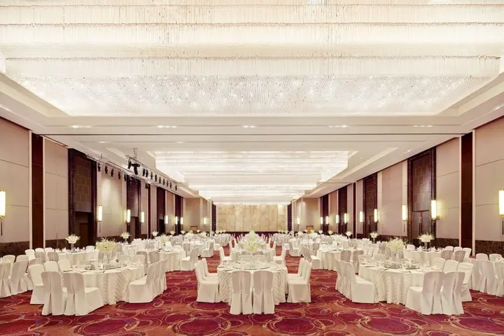 Уси: Sheraton Wuxi Binhu Hotel