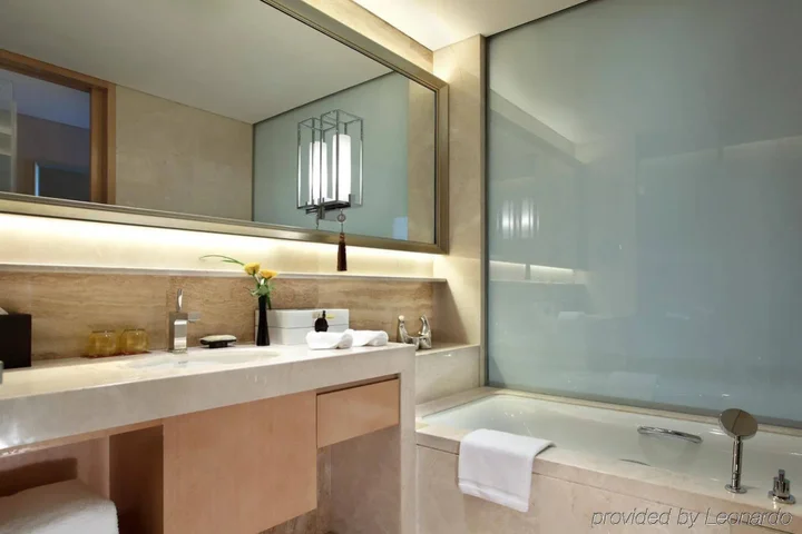 Уси: Sheraton Wuxi Binhu Hotel