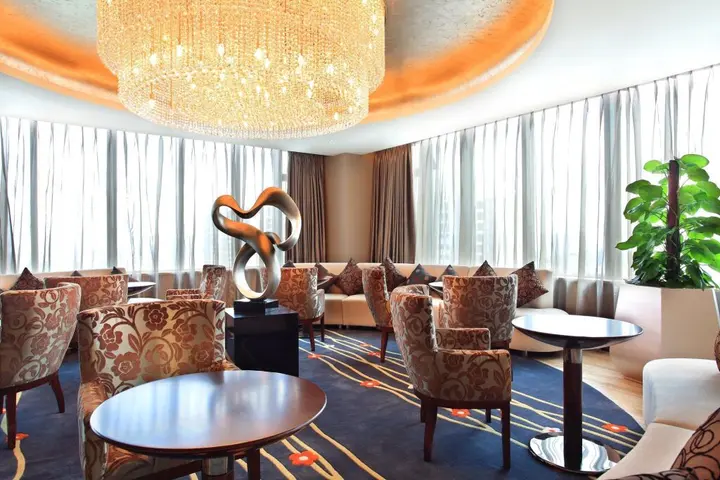 Уси: Sheraton Wuxi Binhu Hotel