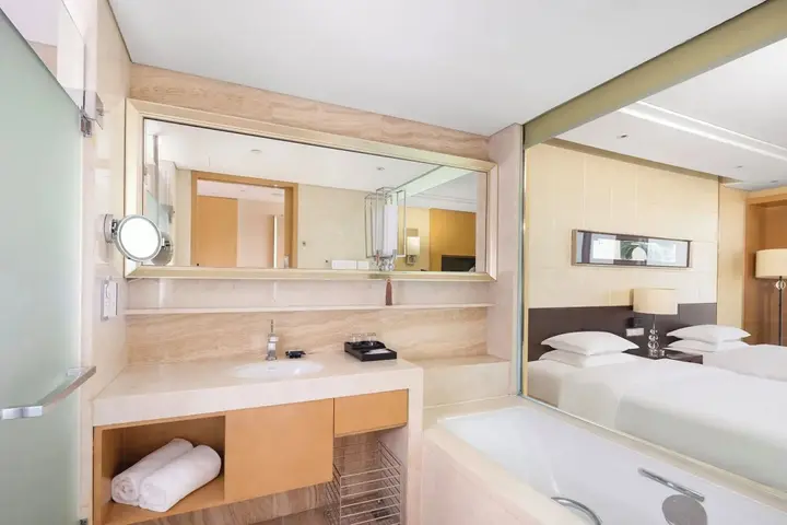 Уси: Sheraton Wuxi Binhu Hotel