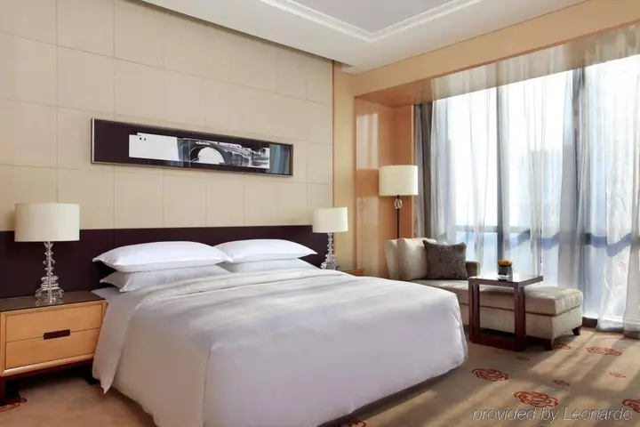 Уси: Sheraton Wuxi Binhu Hotel