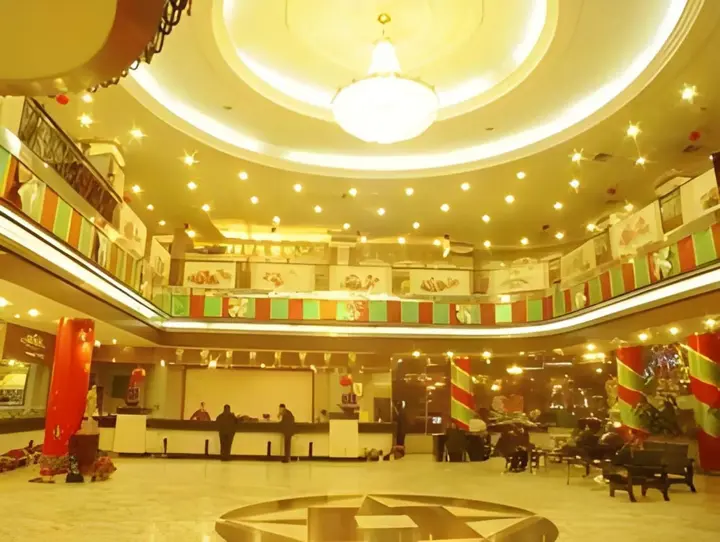 Лоян: New Friendship Hotel