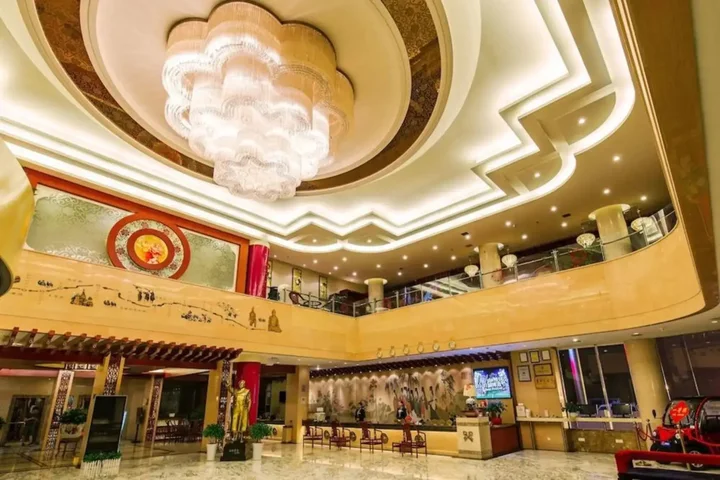 Лоян: New Friendship Hotel