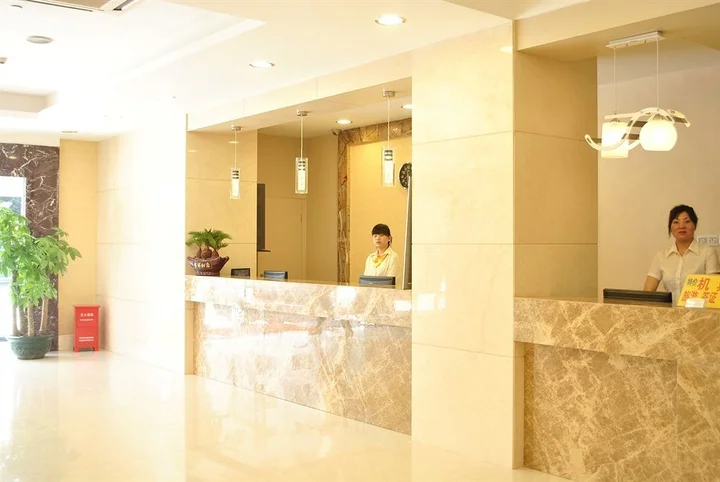 Шэньчжэнь: Super 8 Hotel Shenzhen Diwang