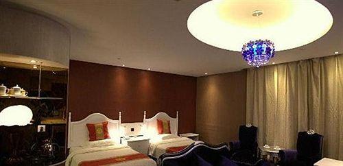 Лоян: Babylon Hotel
