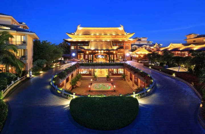 Санья: Swissôtel Sanya Yalong Bay