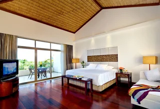 Санья: Swissôtel Sanya Yalong Bay