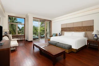 Санья: Swissôtel Sanya Yalong Bay