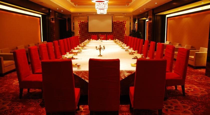 Лоян: Luoyang Quanjude Hotel