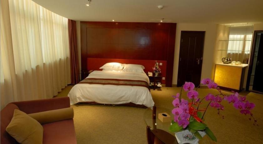 Лоян: Luoyang Quanjude Hotel