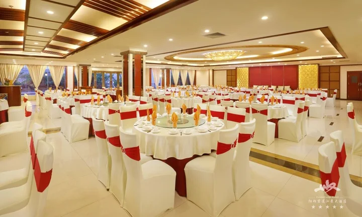 Яншо: Green Lotus, River View Hotel