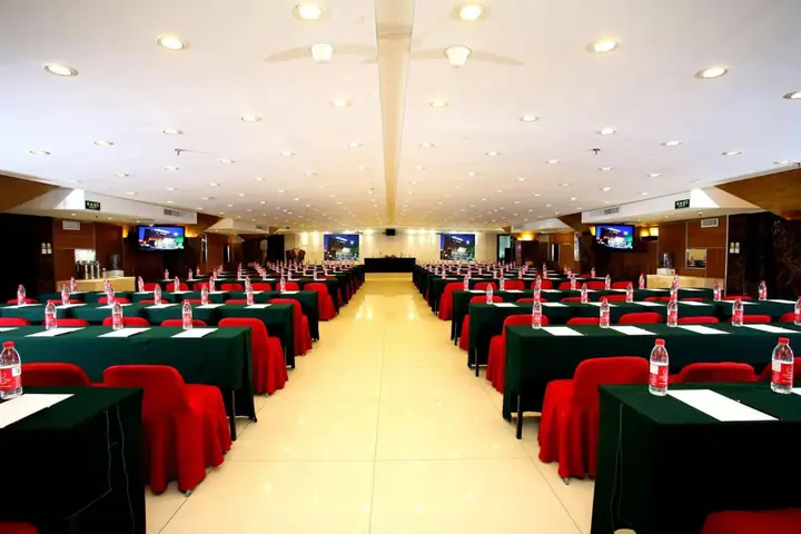 Пекин: Free Comfort Holiday Hotel