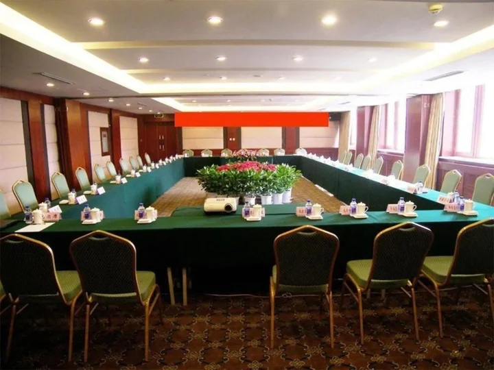 Шэньян: Rising International City Hotel